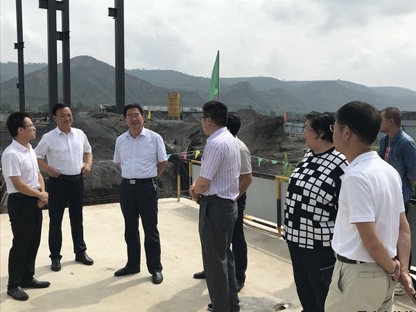 市人大常委會(huì)黨組副書記、副主任樊文浩一行調(diào)研泓源公司項(xiàng)目建設(shè)情況(圖2)